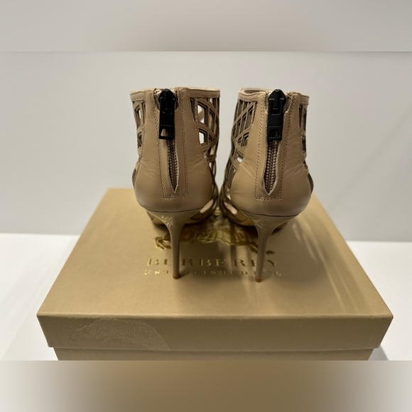 Burberry Beige Cut Out Leather Ankle Booties in size 38 - Picture 2 of 3